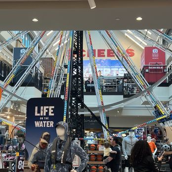 Scheels - Ferris wheel - Sports Wear Near Me - Colorado Springs, Colorado