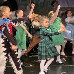 Young Star Musical Theatre