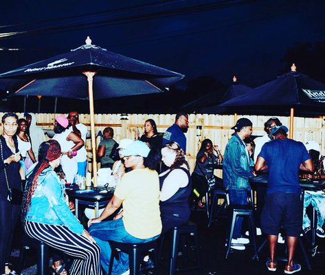 Good Vibes Lounge by null