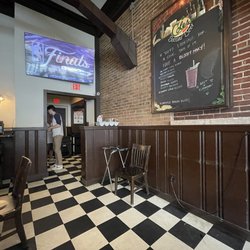 Cole's - Rear of dining