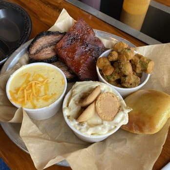 Smokin Pig - Barbeque Near Me - Easley, South Carolina