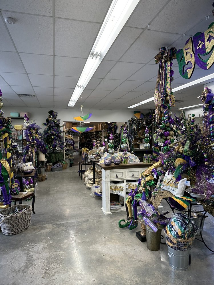 GORDON’S FRAMING & GIFTS Updated October 2024 33 Photos 4308