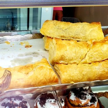 Cake Studio - Flaky bread - Desserts Near Me - Poulsbo, Washington Cake Studio - Flaky bread - Desserts Near Me - Poulsbo, Washington