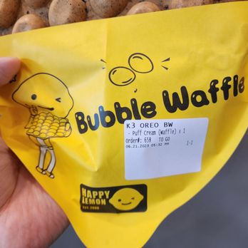 Happy Lemon - Oreo bubble waffle - Bubble Tea Near Me - Evanston, Illinois