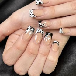 Blooming Nails and Spa