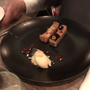 Laughing Gravy - Pubs Near Me - London, XGL Laughing Gravy - Pubs Near Me - London, XGL