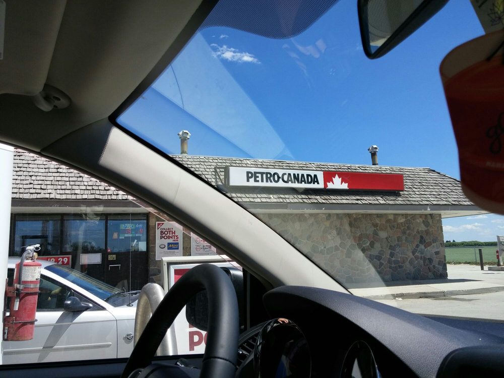 PETRO CANADA Updated September 2024 4900 McGillivray Boulevard, Oak