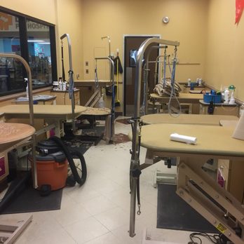 PetSmart - Grooming Area - Pet Groomers Near Me - Fairless Hills, Pennsylvania