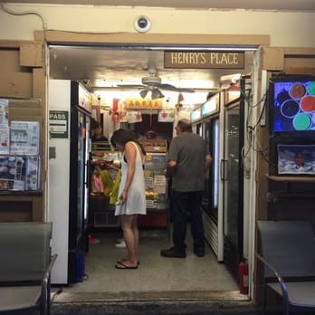 Henry's Place - Storefront - Ice Cream & Frozen Yogurt Near Me - Honolulu, Hawaii