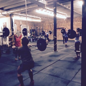CrossFit Norfolk - Interval Training Gyms Near Me - Norfolk, Virginia