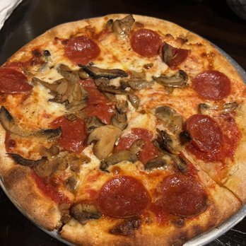 Nonni's Pizza Italian Eatery - Create your own personal pizza (pepperoni w/ mushrooms) - Italian Near Me - Danville, Virginia