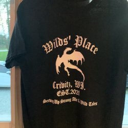Wild’s Place Pub - T-Shirt