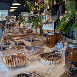 Polidori Market - Assortment of pastries to-go