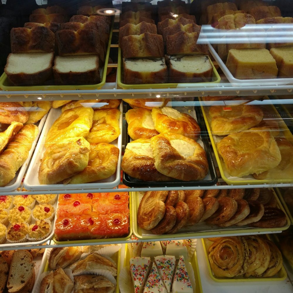 Capri Cakes - Bakeries Near Me - Bronx, New York