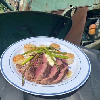 Chef Ryan Dawson - wedding event - confetti rice - scallops - filet mignon - Personal Chefs Near Me