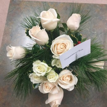 Floranza Designs - Why add the miniature roses? - Florists Near Me - Troy, Michigan