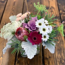 Ampersand Flowers & Events