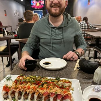 Mikasa Asian Fusion - Titan roll, shelly roll, lion king roll - Sushi Bars Near Me - Cameron Park, California Mikasa Asian Fusion - Titan roll, shelly roll, lion king roll - Sushi Bars Near Me - Cameron Park, California