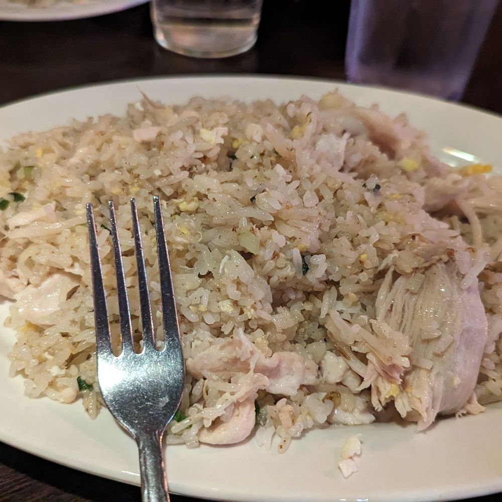 Saigon Blossoms - Chicken fried rice - Vietnamese Near Me - Tucson, Arizona Saigon Blossoms - Chicken fried rice - Vietnamese Near Me - Tucson, Arizona
