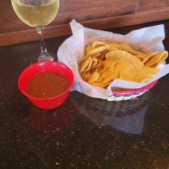 Mayas Authentic Mexican Food - Chips and salsa - Mexican Near Me - Grass Valley, California Mayas Authentic Mexican Food - Chips and salsa - Mexican Near Me - Grass Valley, California