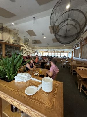 Basnight's Lone Cedar Cafe by null