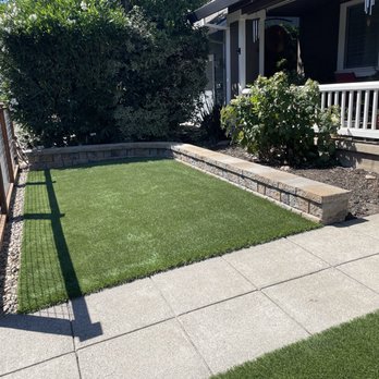 Guy's Yard Design - Front yard makeover - Landscaping Near Me Guy's Yard Design - Front yard makeover - Landscaping Near Me