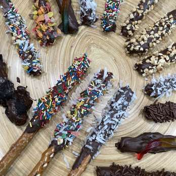 The Chocolate Dippery - chocolate dipped pretzels and sprinkles - Food Trucks Near Me The Chocolate Dippery - chocolate dipped pretzels and sprinkles - Food Trucks Near Me