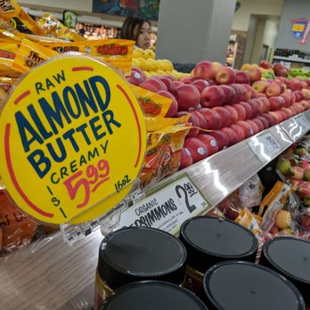 Trader Joe's - Grocery Near Me - Santa Monica, California