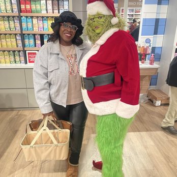 BATH & BODY WORKS - Updated December 2025 - 404 Azalea Square Blvd