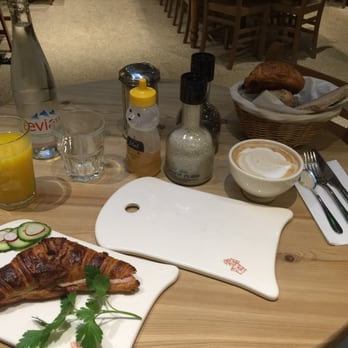 Le Pain Quotidien - Breakfast & Brunch Near Me - Paris, 75