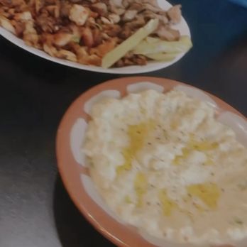 Palms Shawarma and Mediterranean Cafe - two plates of food - Mediterranean Near Me - Niagara Falls, Ontario