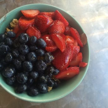 Bogart's Cafe - Acai bowl (no bananas). Taken 9/11/14. - Breakfast & Brunch Near Me - Honolulu, Hawaii Bogart's Cafe - Acai bowl (no bananas). Taken 9/11/14. - Breakfast & Brunch Near Me - Honolulu, Hawaii