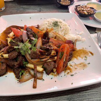 Mancora Peruvian Cuisine - Lomo Saltado - Peruvian Near Me - Alhambra, California Mancora Peruvian Cuisine - Lomo Saltado - Peruvian Near Me - Alhambra, California