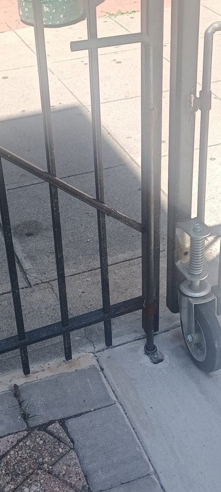 Slide of Survival Tech Handyman