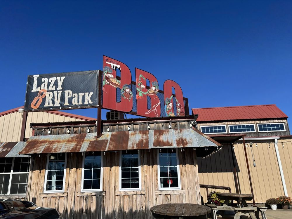 Rustlers BBQ Logo