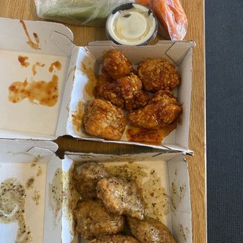 Buffalo Wild Wings - Boneless Wings (Asian Zing & Parmesan Garlic) - Sports Bars Near Me - Stafford, Virginia