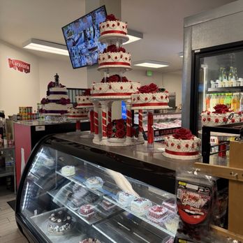 La Flor De Michoacan - Bakeries Near Me - Paramount, California
