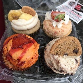Bree's Cakes - Bakeries Near Me - Simi Valley, California Bree's Cakes - Bakeries Near Me - Simi Valley, California