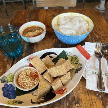 Klom Klorm - Tao Hoo Tord - Thai Near Me - Brooklyn, New York
