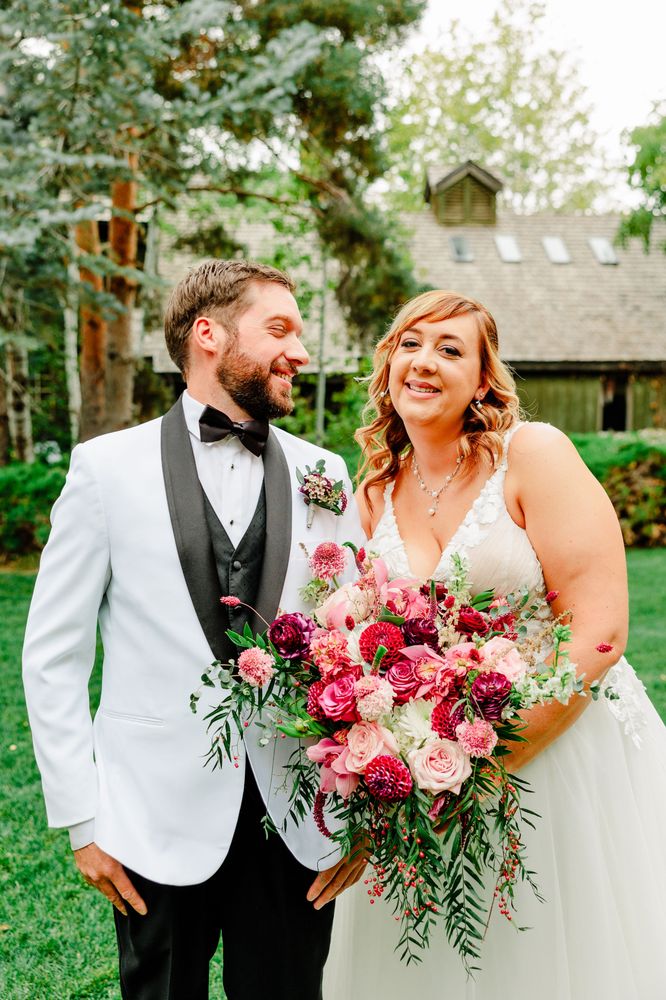 The Glow Up Beauty Bar Logo