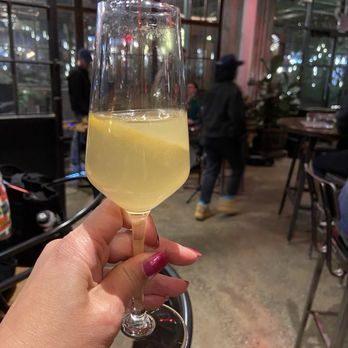Standard Wormwood Distillery - French 75 - Cocktail Bars Near Me - Brooklyn, New York Standard Wormwood Distillery - French 75 - Cocktail Bars Near Me - Brooklyn, New York