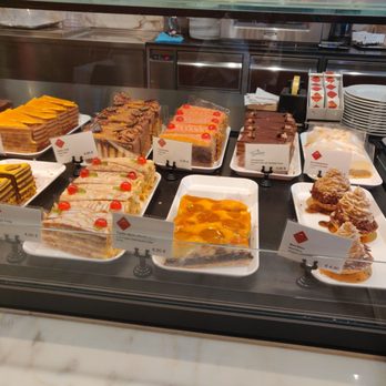 Sluka - Cafes Near Me - Vienna, 9