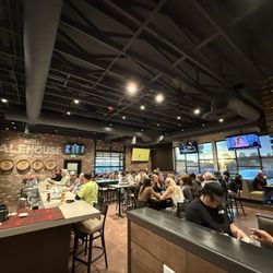 Wingers - Bar area