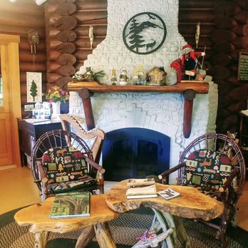 Mineral Lake Lodge - Inside Lodge - Bed & Breakfast Near Me - Mineral, Washington