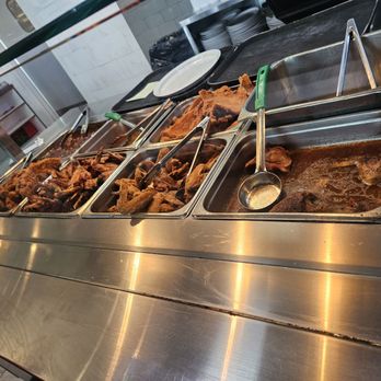 Lillie Mae's Southern Buffet - Buffet style food served by a server - Buffets Near Me - Southfield, Michigan Lillie Mae's Southern Buffet - Buffet style food served by a server - Buffets Near Me - Southfield, Michigan