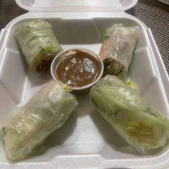 Phoenix Noodle House - Spring Roll with pork and shrimp & peanut sauce - Vietnamese Near Me - Modesto, California