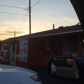 Woody's Root Beer Stand - sun set at woodys - Sandwiches Near Me - Canton, Ohio