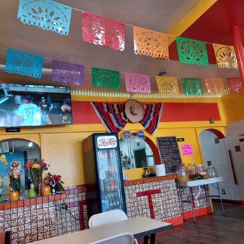 La Frontera Restaurant - Cold drinks /Bebidas Aguas Frescas - Mexican Near Me - Oakland, California La Frontera Restaurant - Cold drinks /Bebidas Aguas Frescas - Mexican Near Me - Oakland, California