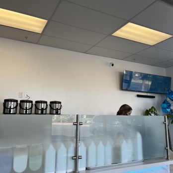 Sweetea - Counter - Desserts Near Me - Fair Oaks, California