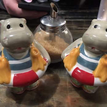 Eggs Over Frankfort - Quirky salt and pepper shakers - Breakfast & Brunch Near Me - Louisville, Kentucky Eggs Over Frankfort - Quirky salt and pepper shakers - Breakfast & Brunch Near Me - Louisville, Kentucky